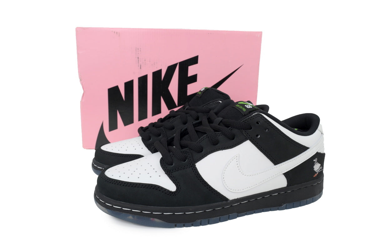 Nike SB Dunk Low – Classic Streetwear Sneakers (EU 36–45)