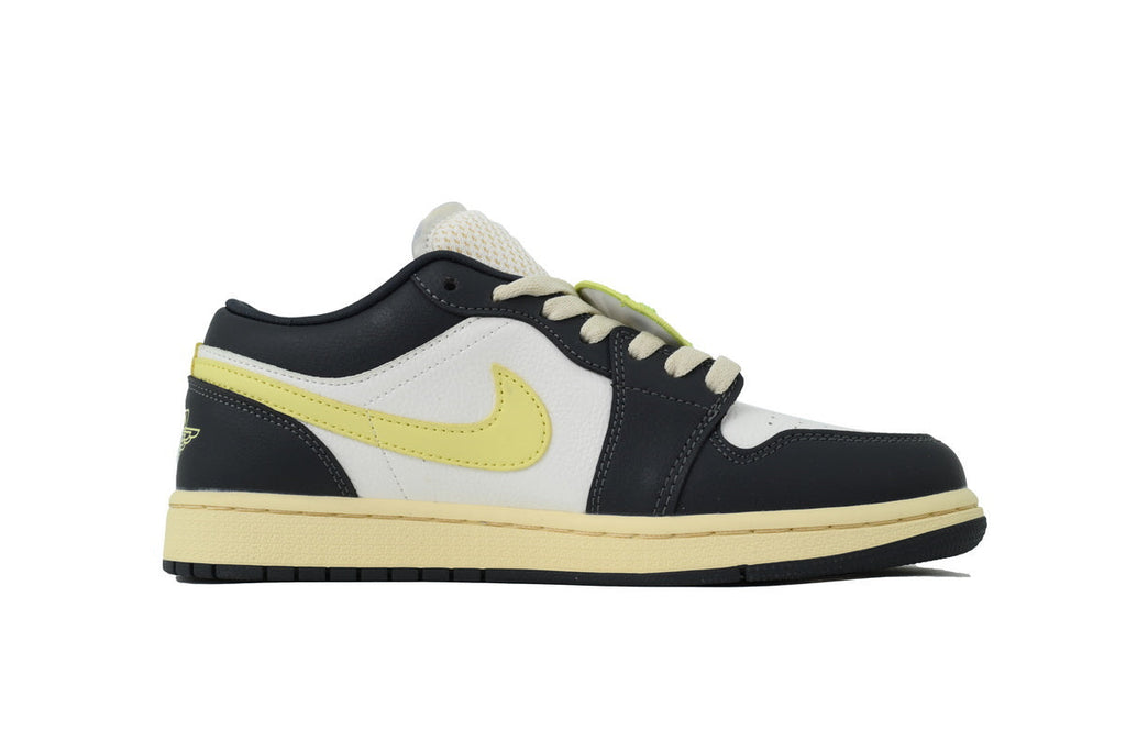 Nike Air Jordan 1 Retro Low Low-Top Sneakers