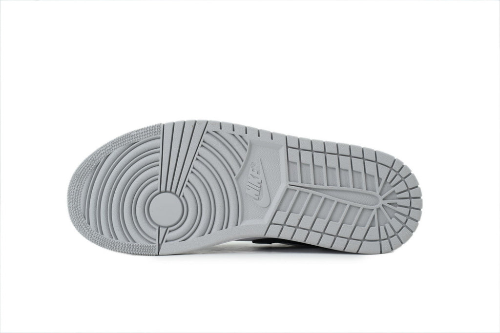 Nike Air Jordan 1 Retro Low Low-Top Sneakers