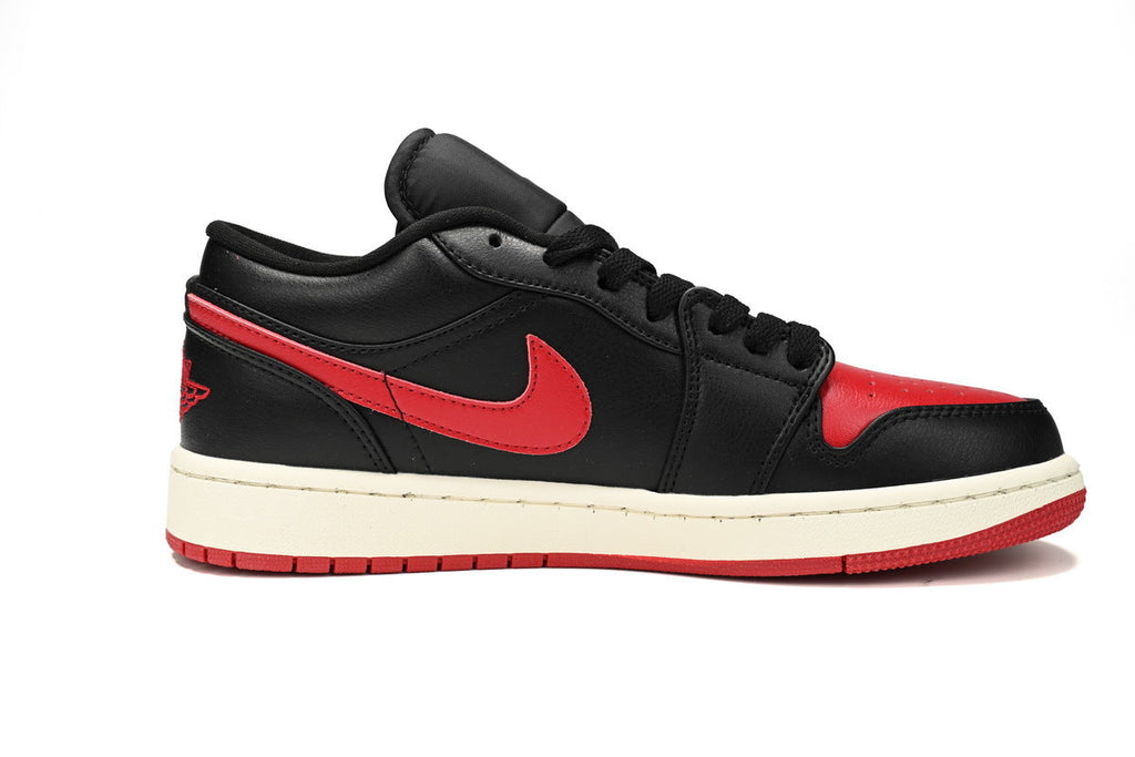 Nike Air Jordan 1 Retro Low Low-Top Sneakers