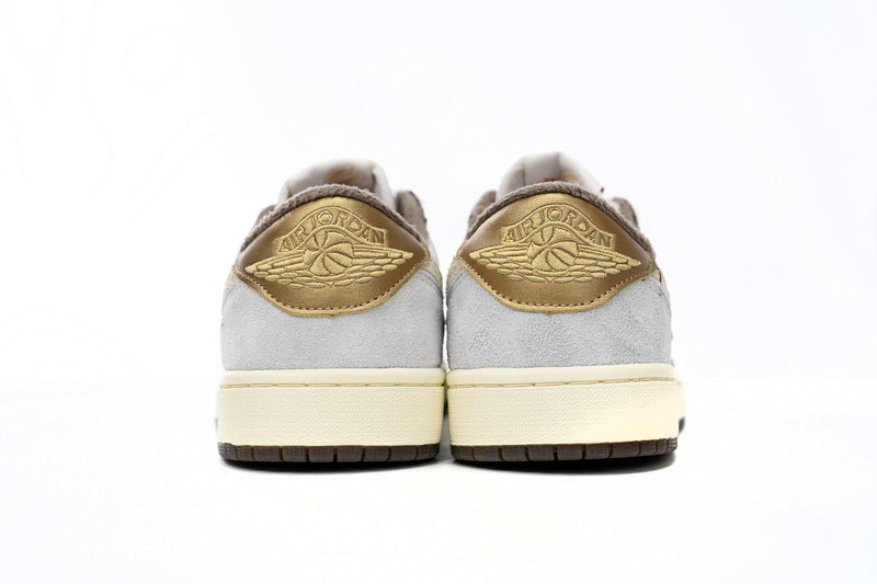 Nike Air Jordan 1 Retro Low Low-Top Sneakers