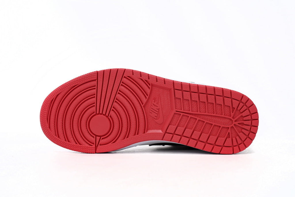 Nike Air Jordan 1 Retro Low Low-Top Sneakers