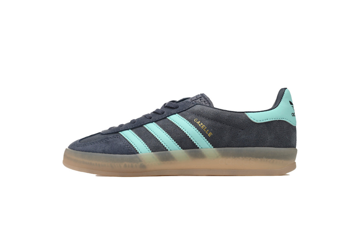 Adidas Samba OG – Retro German-Inspired Sneakers