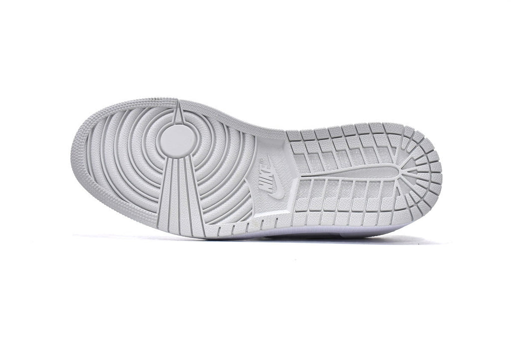 Nike Air Jordan 1 Retro Low Low-Top Sneakers