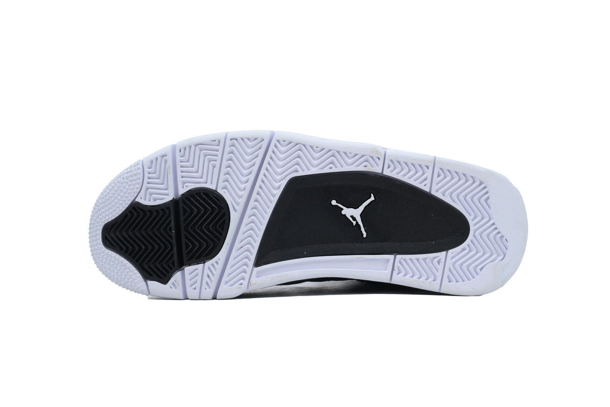 Nike Air Jordan 4 – Retro Basketball Sneakers