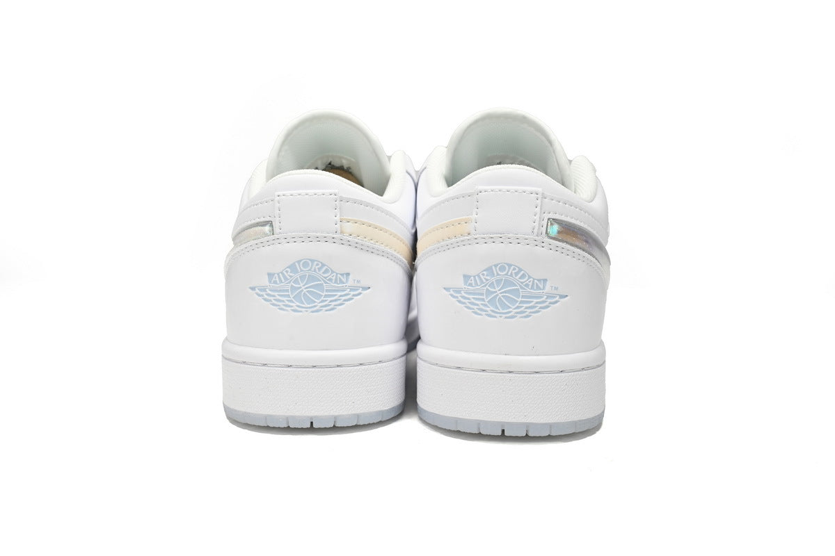Nike Air Jordan 1 Retro Low Low-Top Sneakers