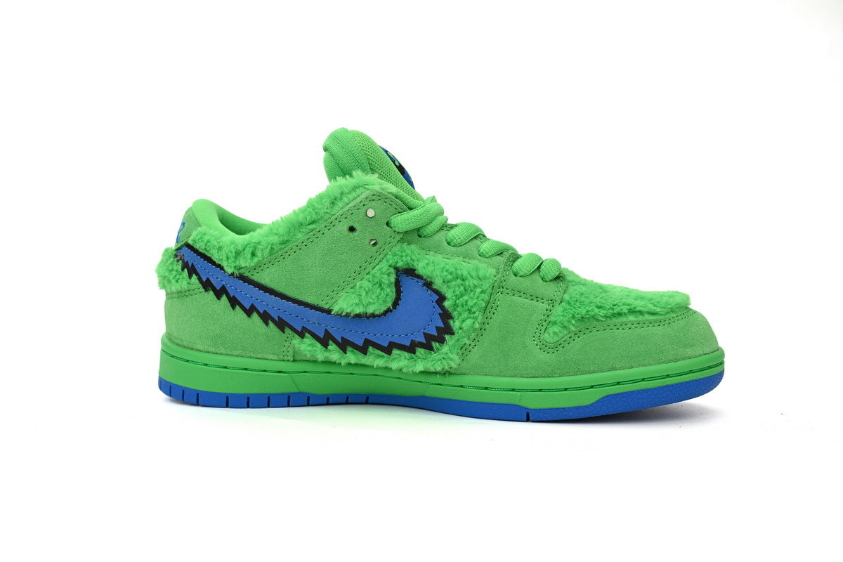 Nike SB Dunk Low – Classic Streetwear Sneakers (EU 36–45)