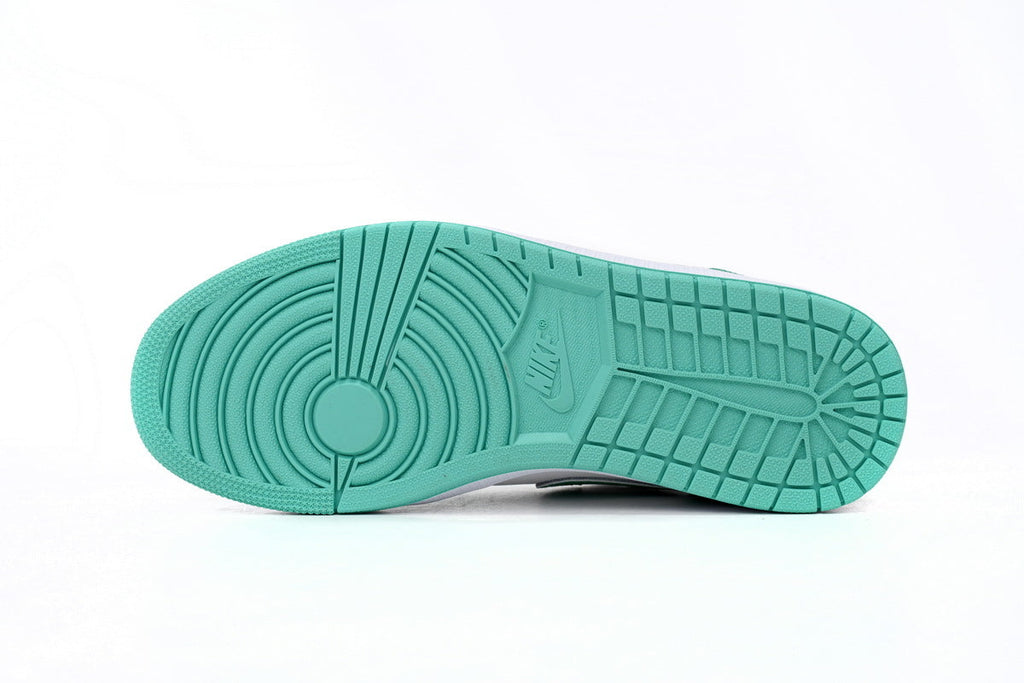 Nike Air Jordan 1 Retro Low Low-Top Sneakers