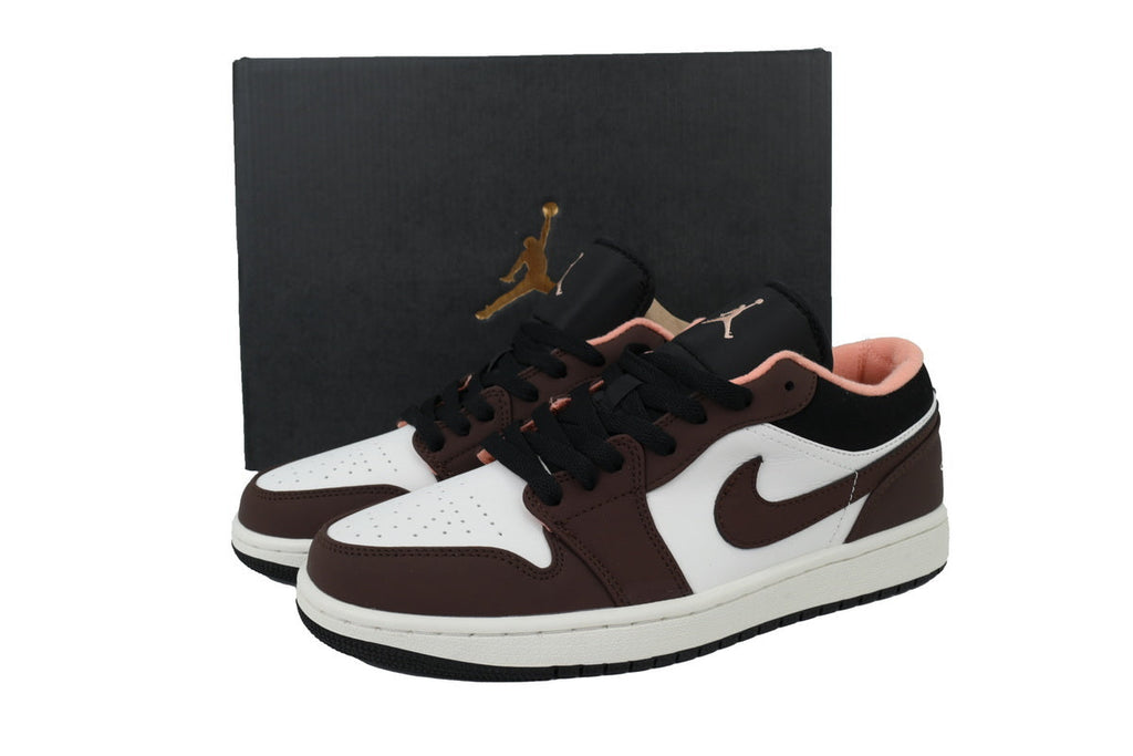 Nike Air Jordan 1 Retro Low Low-Top Sneakers