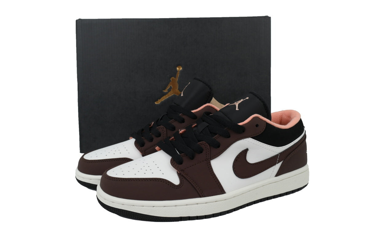 Nike Air Jordan 1 Retro Low Low-Top Sneakers