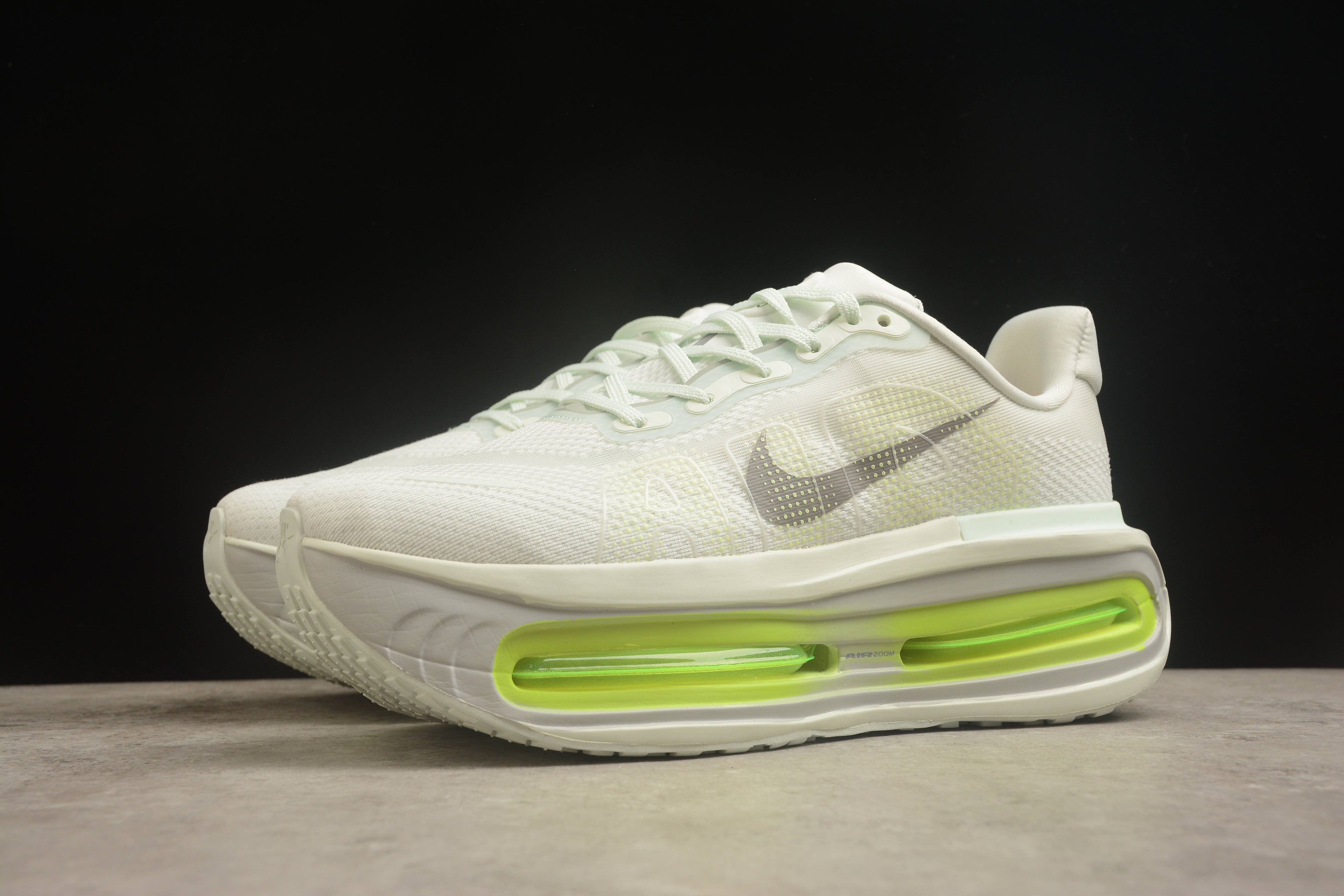 Nike Vomero 18 Running Shoes | Premium Cushioning | EU 36-45