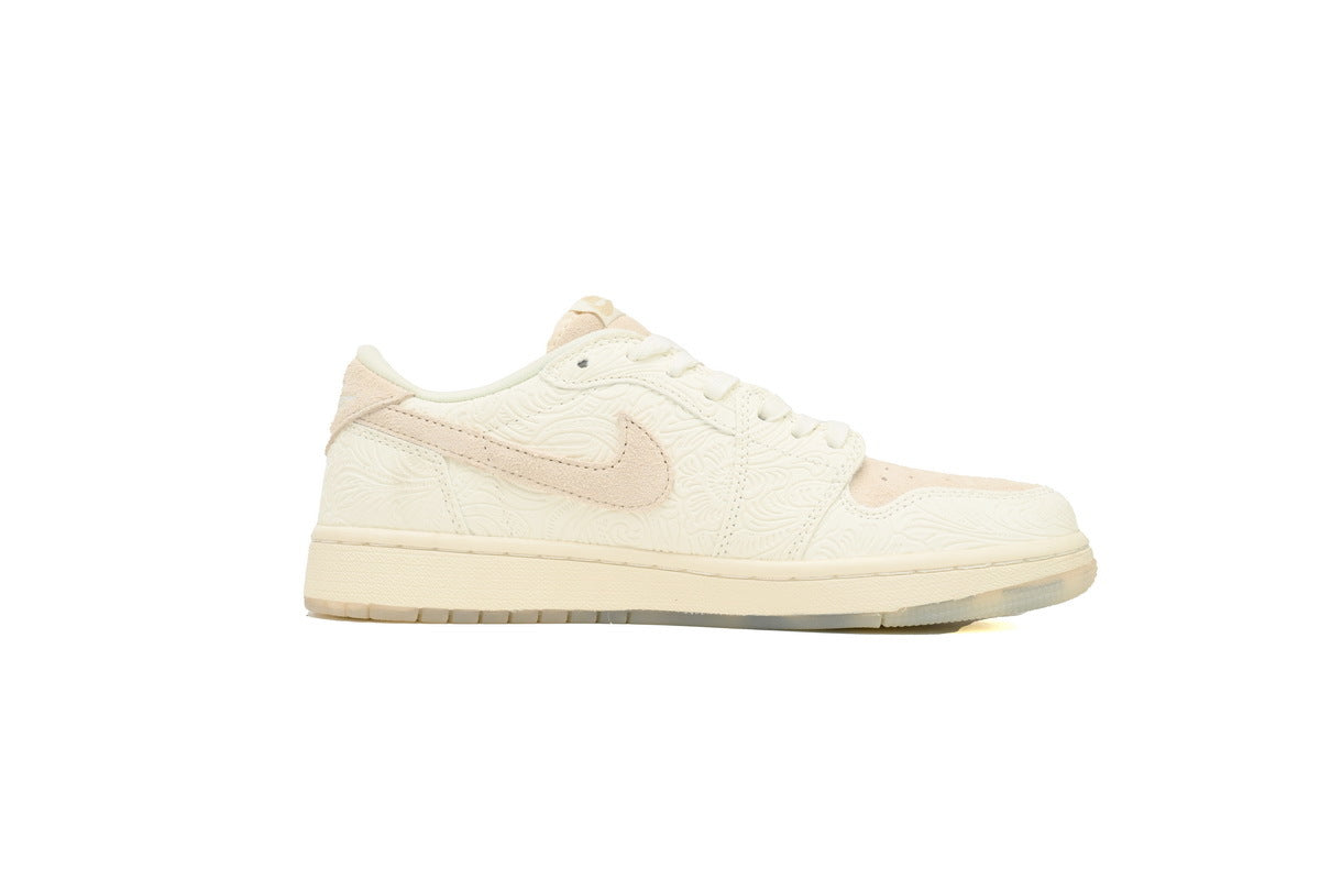 Nike Air Jordan 1 Retro Low Low-Top Sneakers