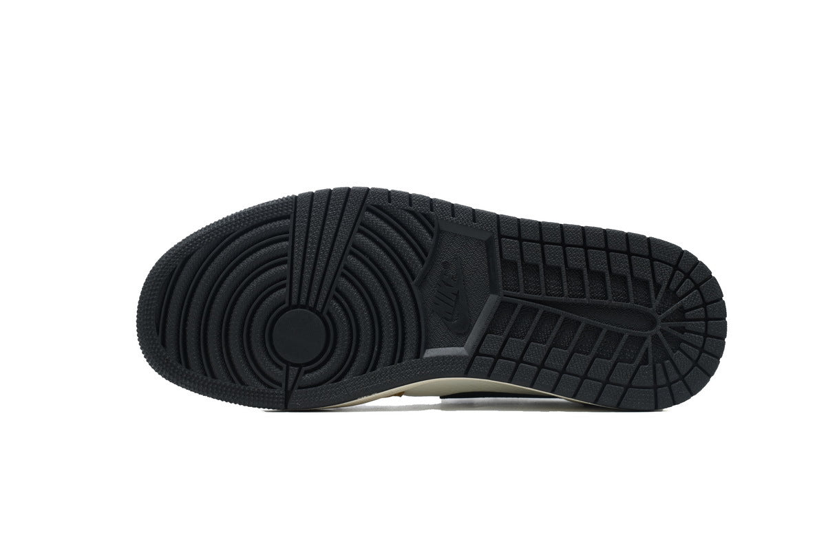 Nike Air Jordan 1 Retro Low Low-Top Sneakers