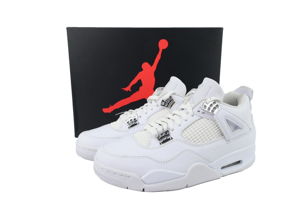 Nike Air Jordan 4 – Retro Basketball Sneakers