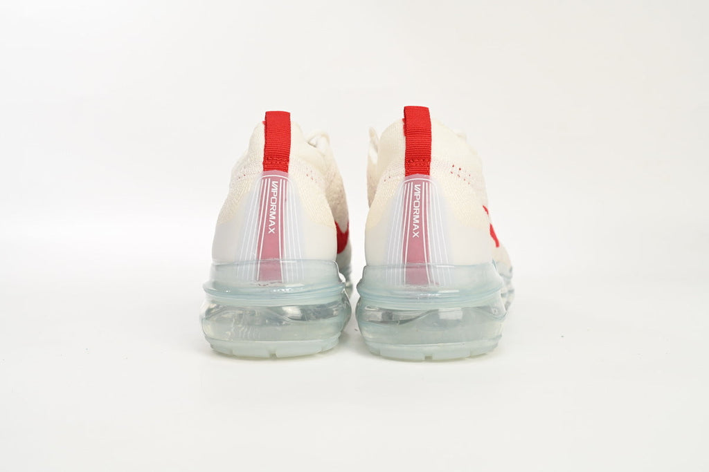 Nike Air VaporMax – Lightweight Running Sneakers