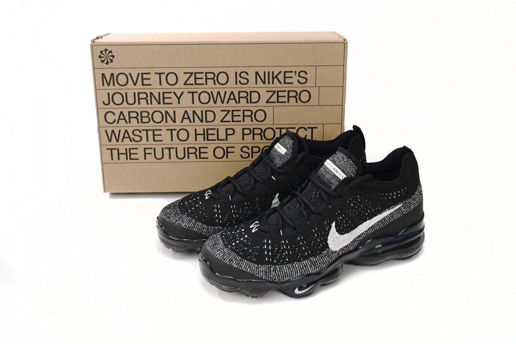 Nike Air VaporMax – Lightweight Running Sneakers