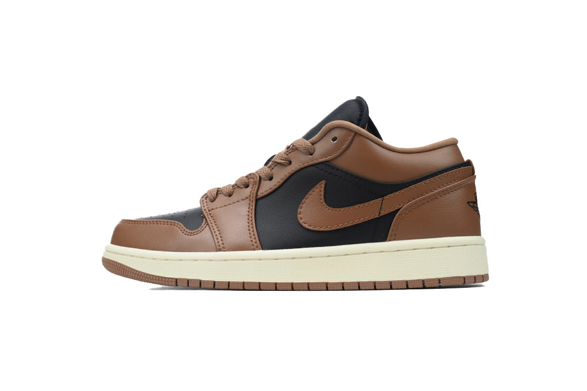 Nike Air Jordan 1 Retro Low Low-Top Sneakers