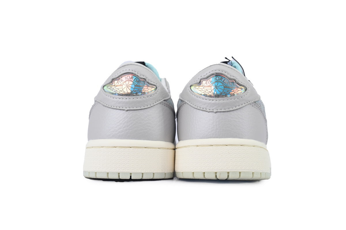 Nike Air Jordan 1 Retro Low Low-Top Sneakers