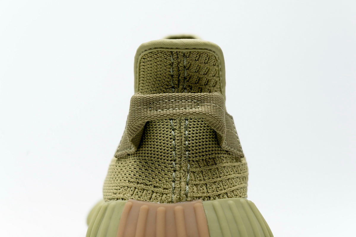 Adidas Yeezy Boost 350 V2 – Lifestyle Sneakers