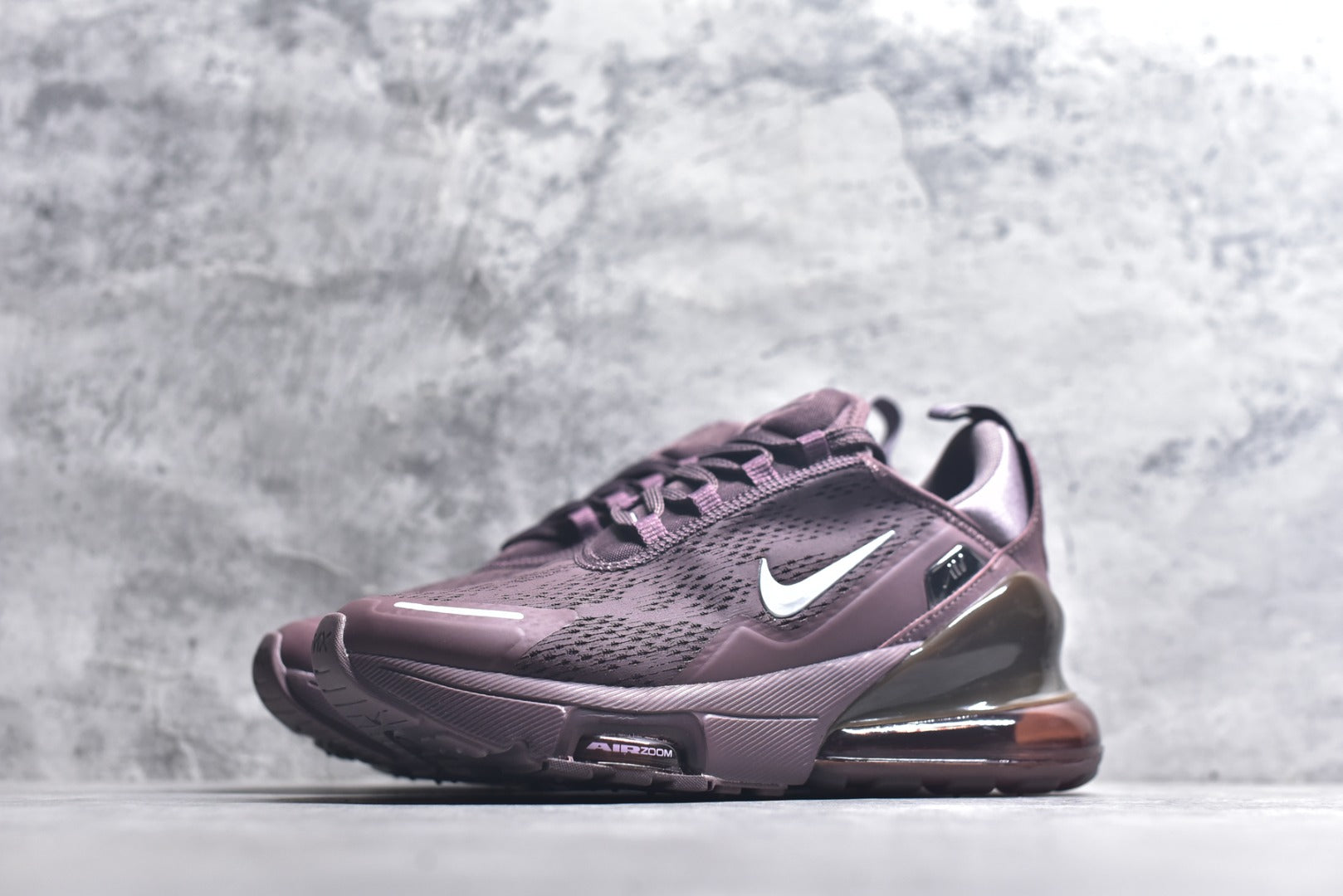 Nike Air Max 270 Sneakers | Iconic Air Cushioning | EU 36-45