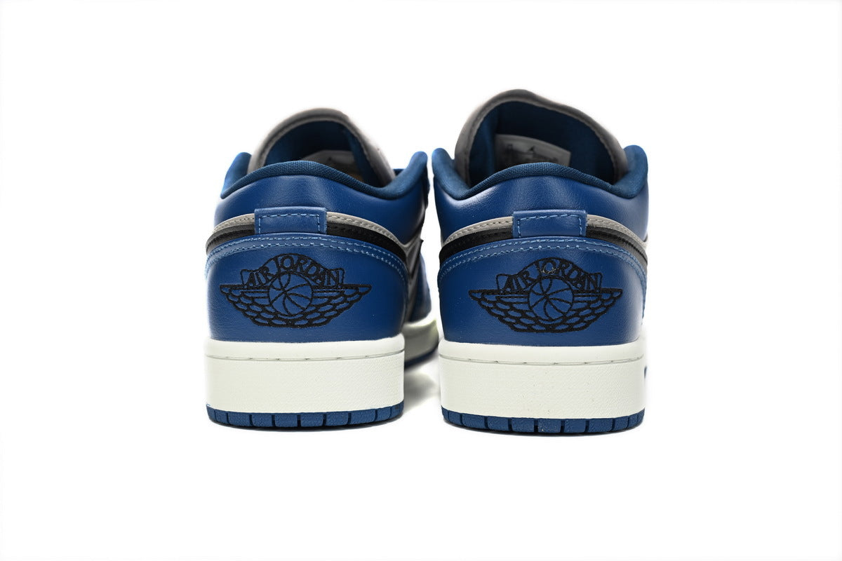 Nike Air Jordan 1 Retro Low Low-Top Sneakers