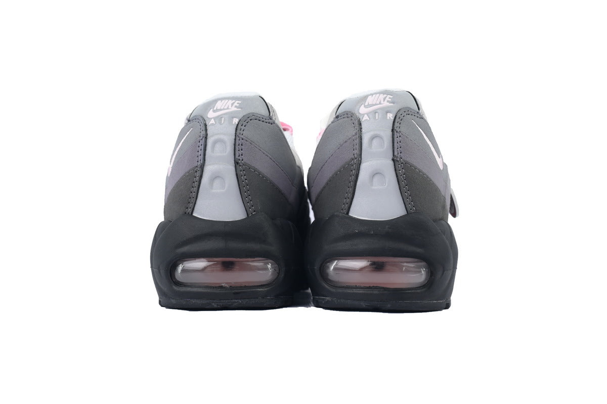 Nike Air Max 95 – Classic Sneakers