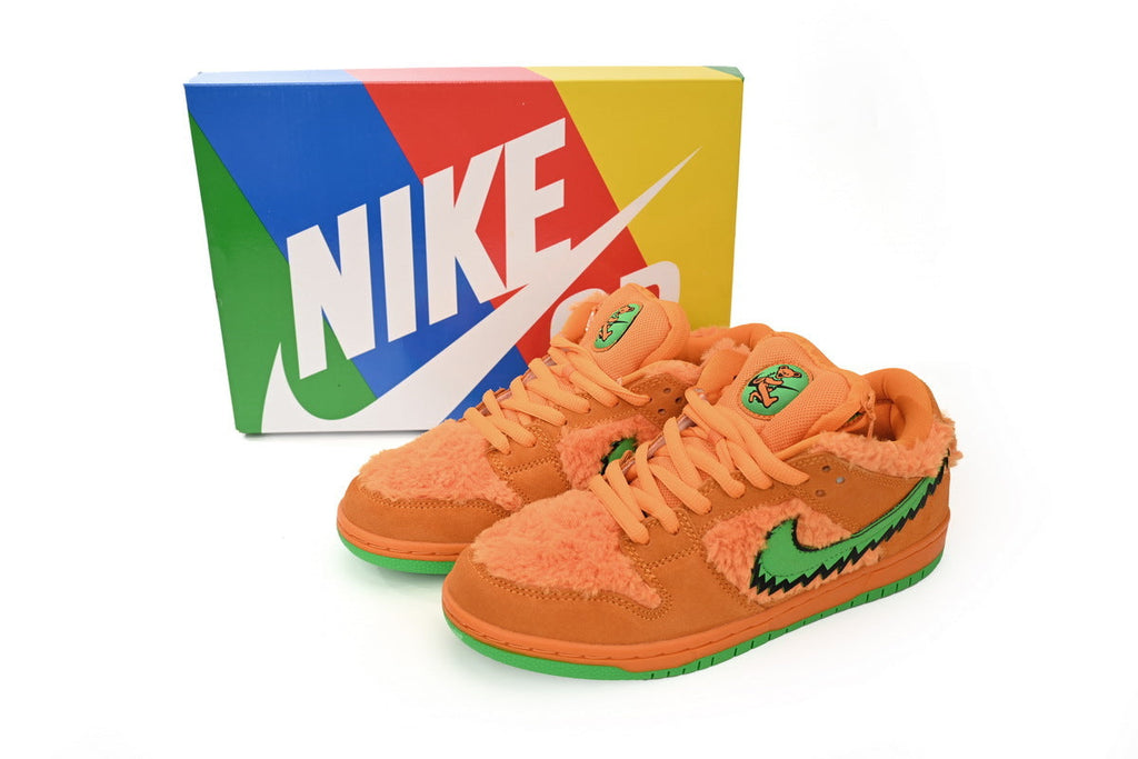 Nike SB Dunk Low – Classic Streetwear Sneakers (EU 36–45)
