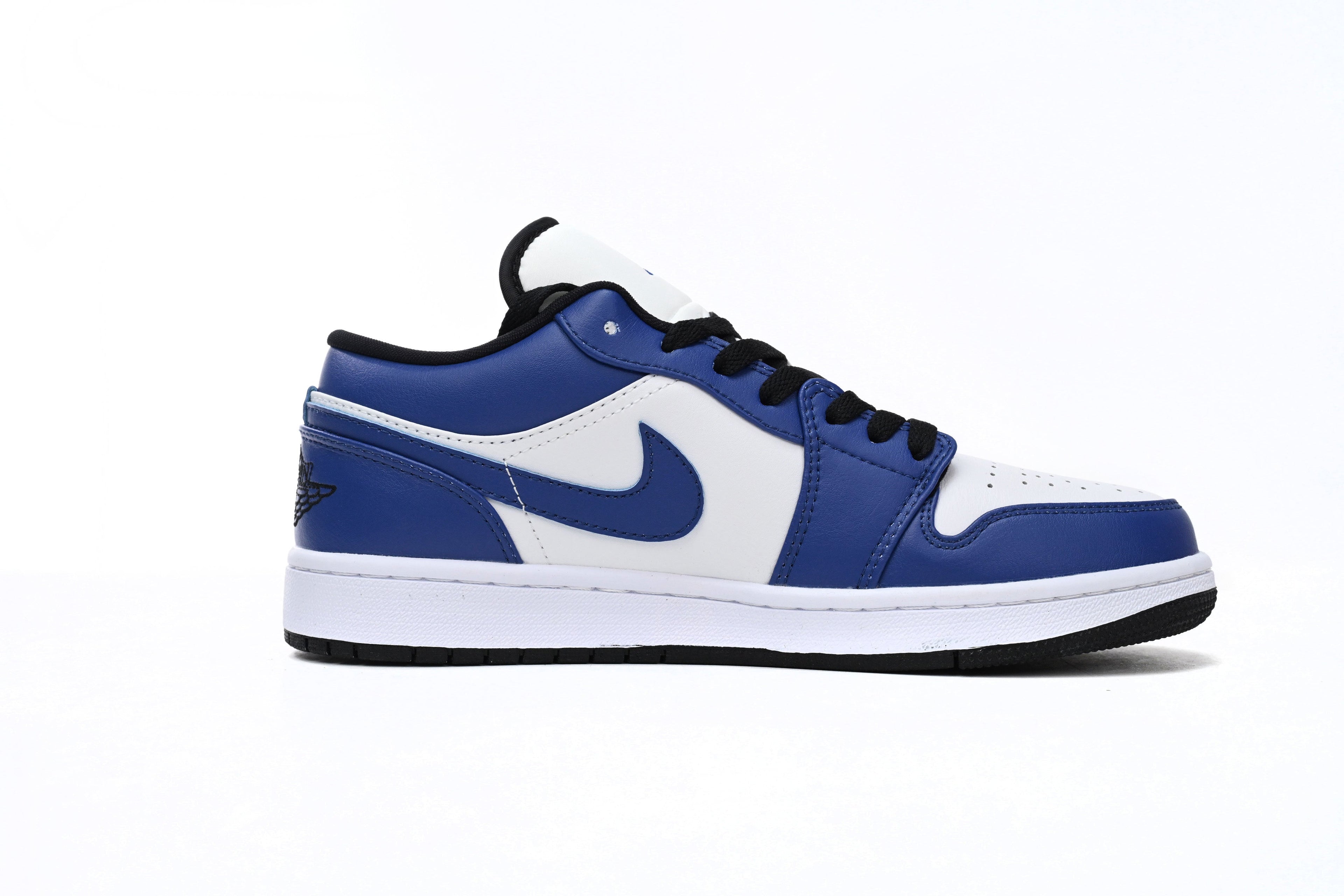 Nike Air Jordan 1 Retro Low Low-Top Sneakers