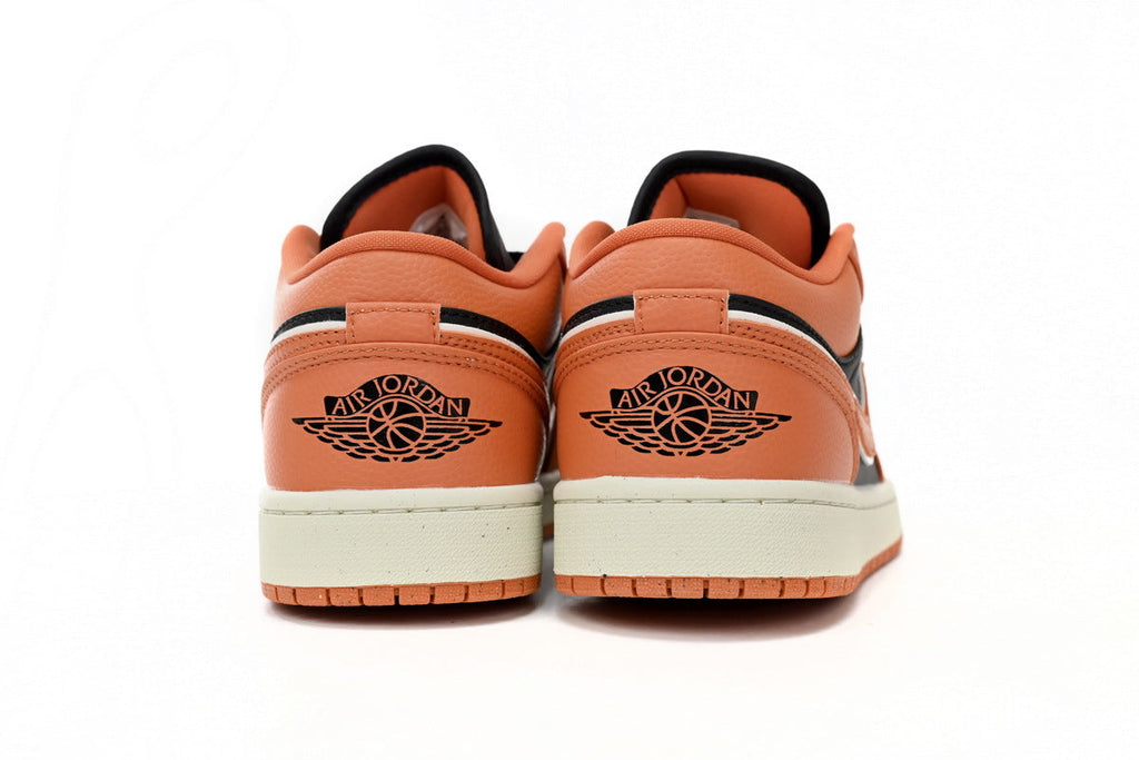 Nike Air Jordan 1 Retro Low Low-Top Sneakers