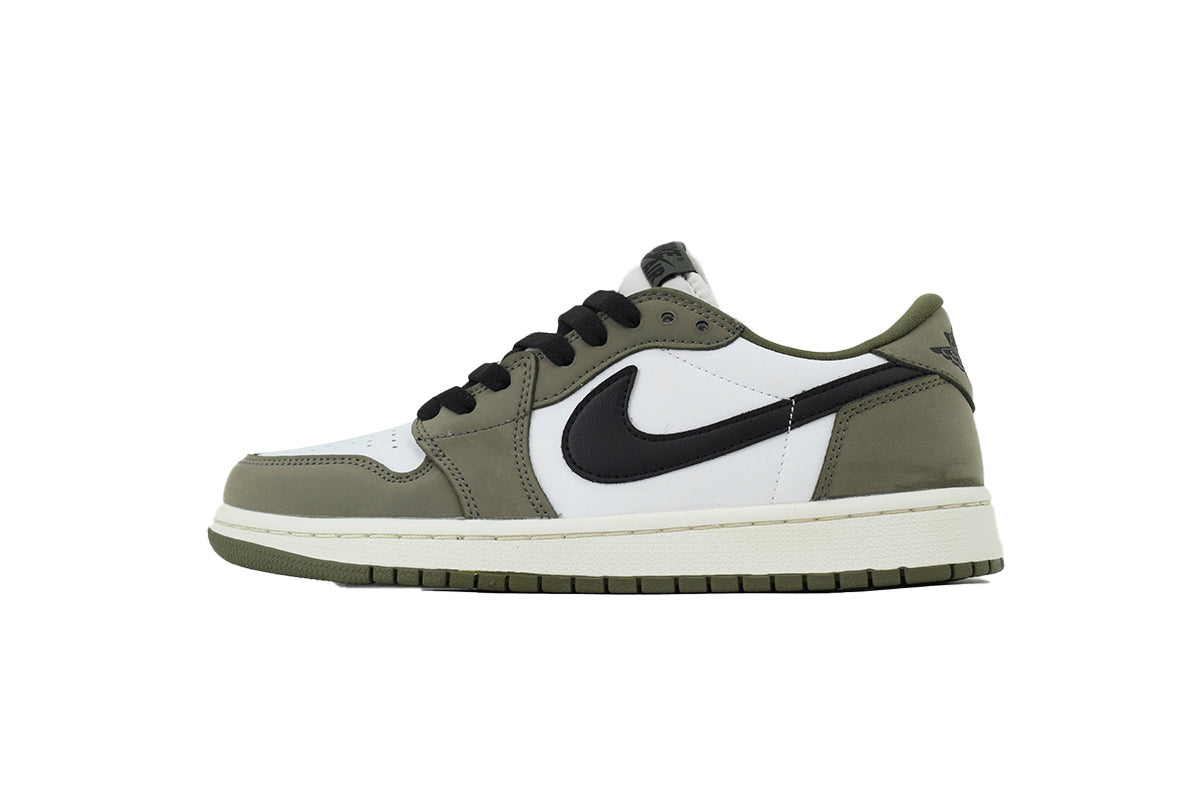 Nike Air Jordan 1 Retro Low Low-Top Sneakers