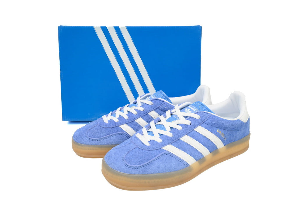 Adidas Samba OG – Retro German-Inspired Sneakers