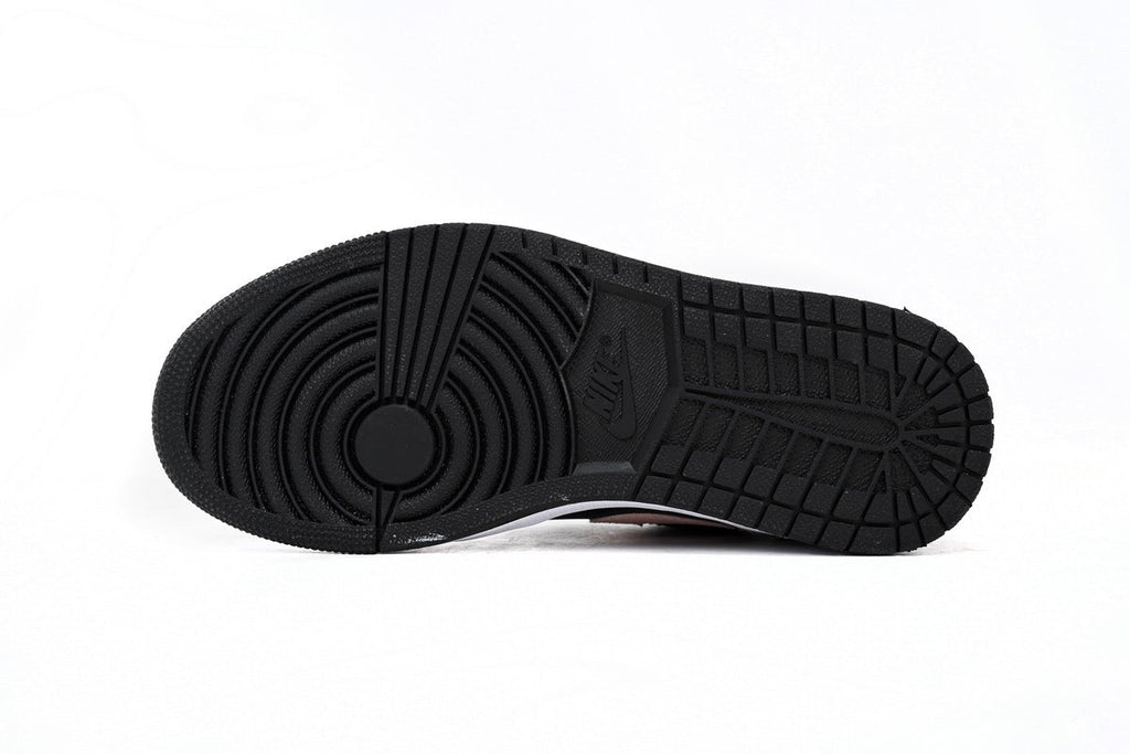 Nike Air Jordan 1 Retro Low Low-Top Sneakers