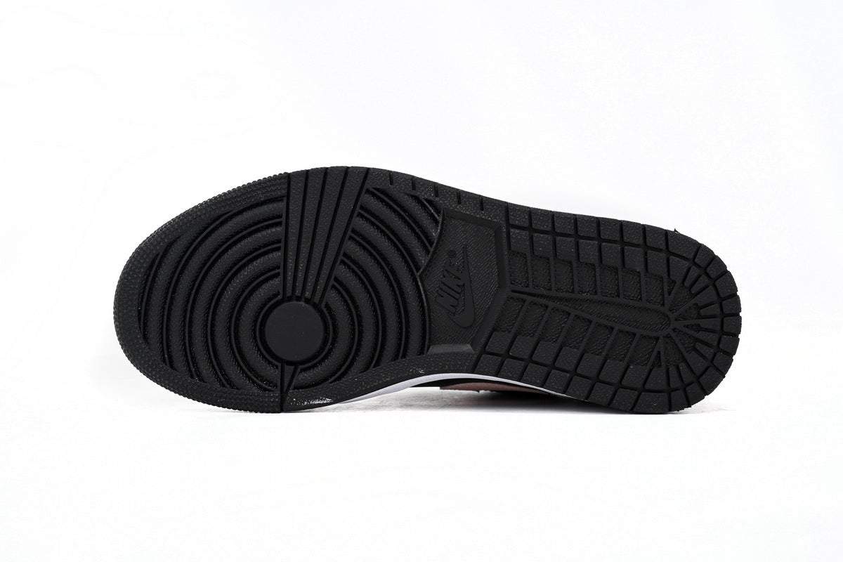 Nike Air Jordan 1 Retro Low Low-Top Sneakers