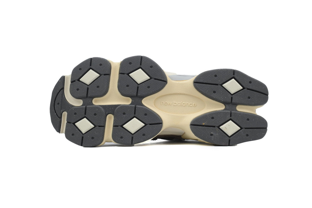 New Balance 9060 Sneakers