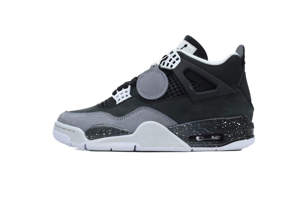Nike Air Jordan 4 – Retro Basketball Sneakers