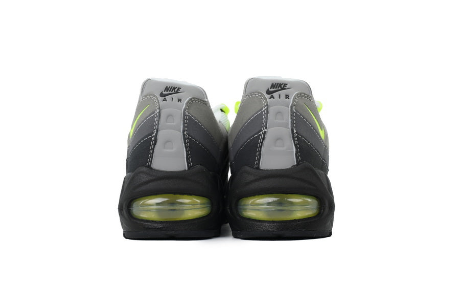 Nike Air Max 95 – Classic Sneakers