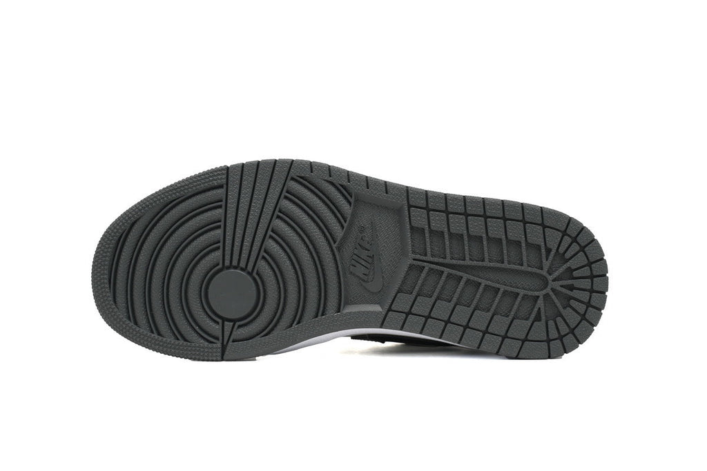 Nike Air Jordan 1 Retro Low Low-Top Sneakers