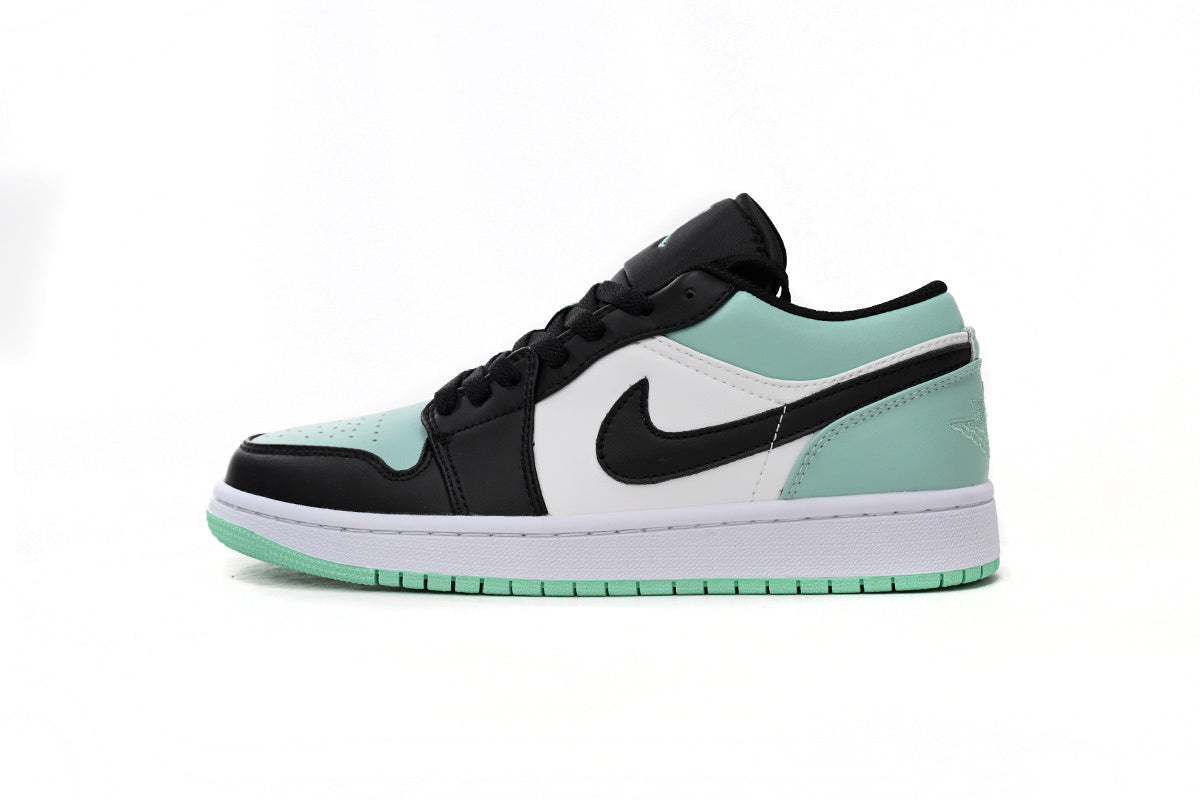 Nike Air Jordan 1 Retro Low Low-Top Sneakers