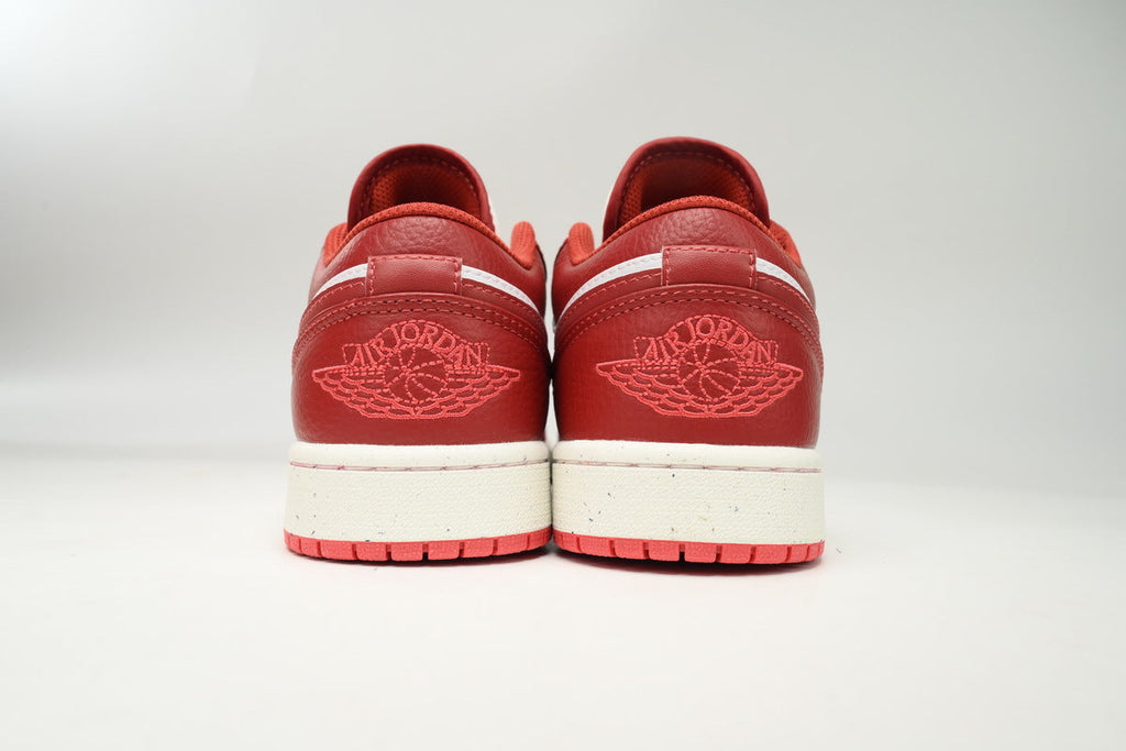 Nike Air Jordan 1 Retro Low Low-Top Sneakers