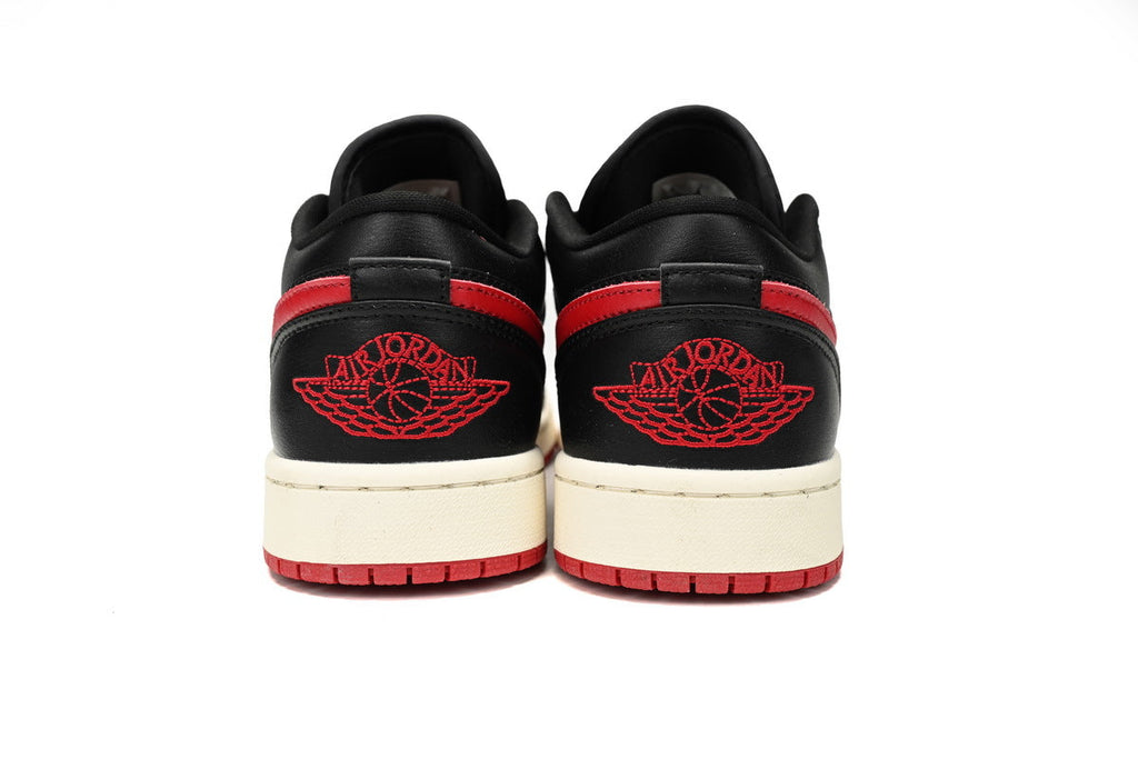 Nike Air Jordan 1 Retro Low Low-Top Sneakers