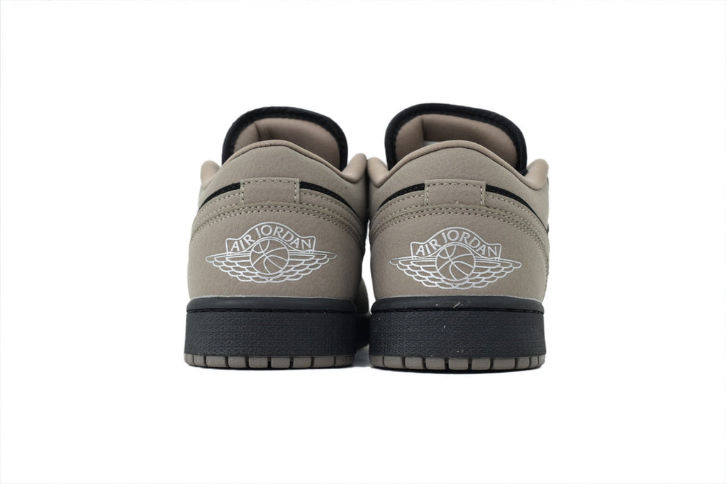 Nike Air Jordan 1 Retro Low Low-Top Sneakers