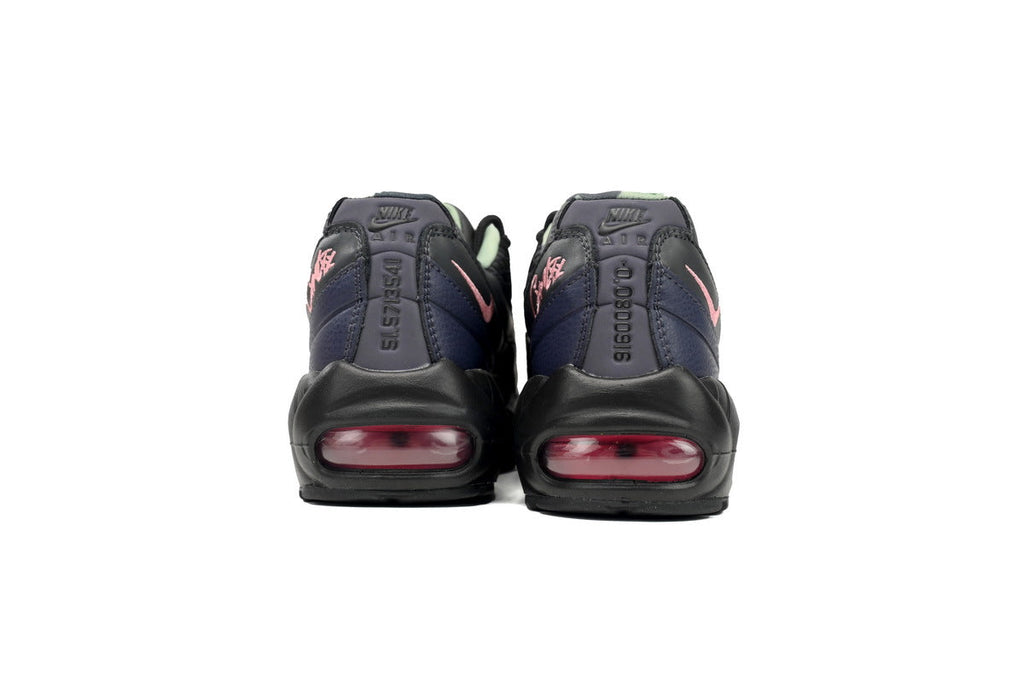 Nike Air Max 95 – Classic Sneakers