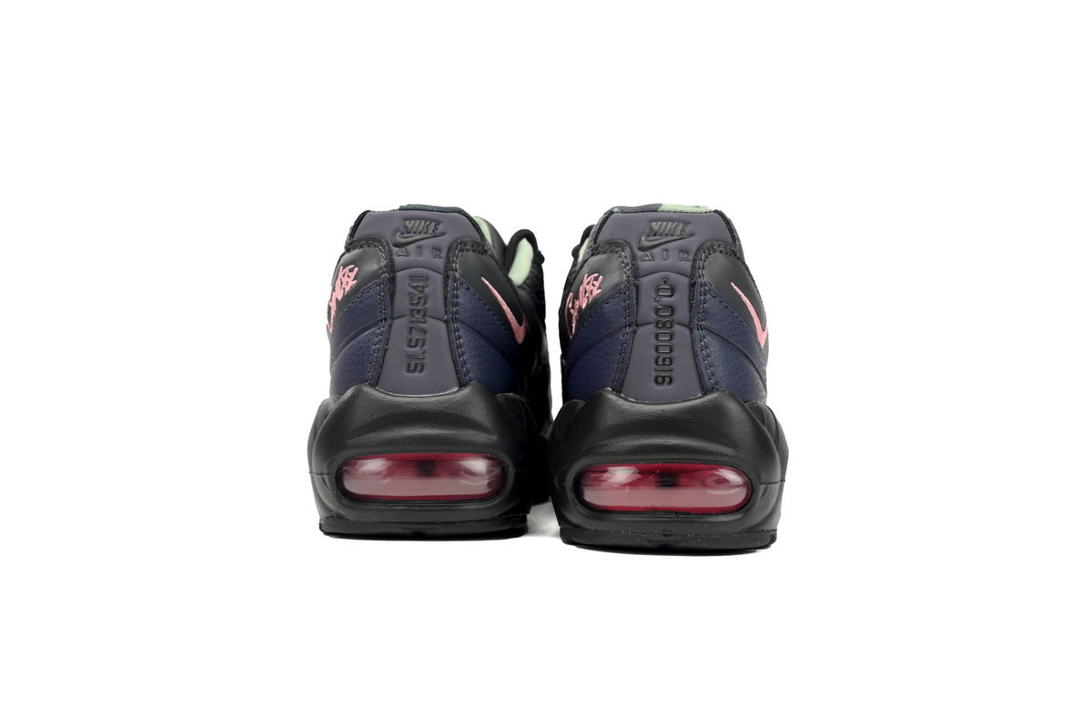 Nike Air Max 95 – Classic Sneakers