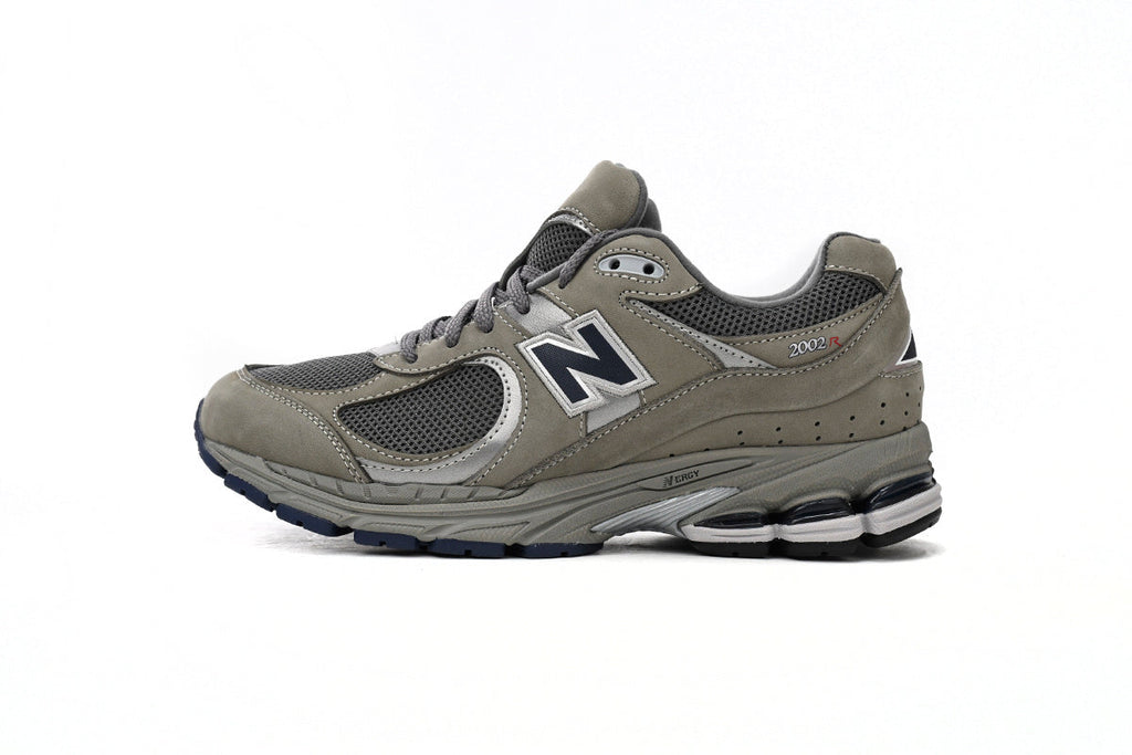 New Balance 2002R Sneakers