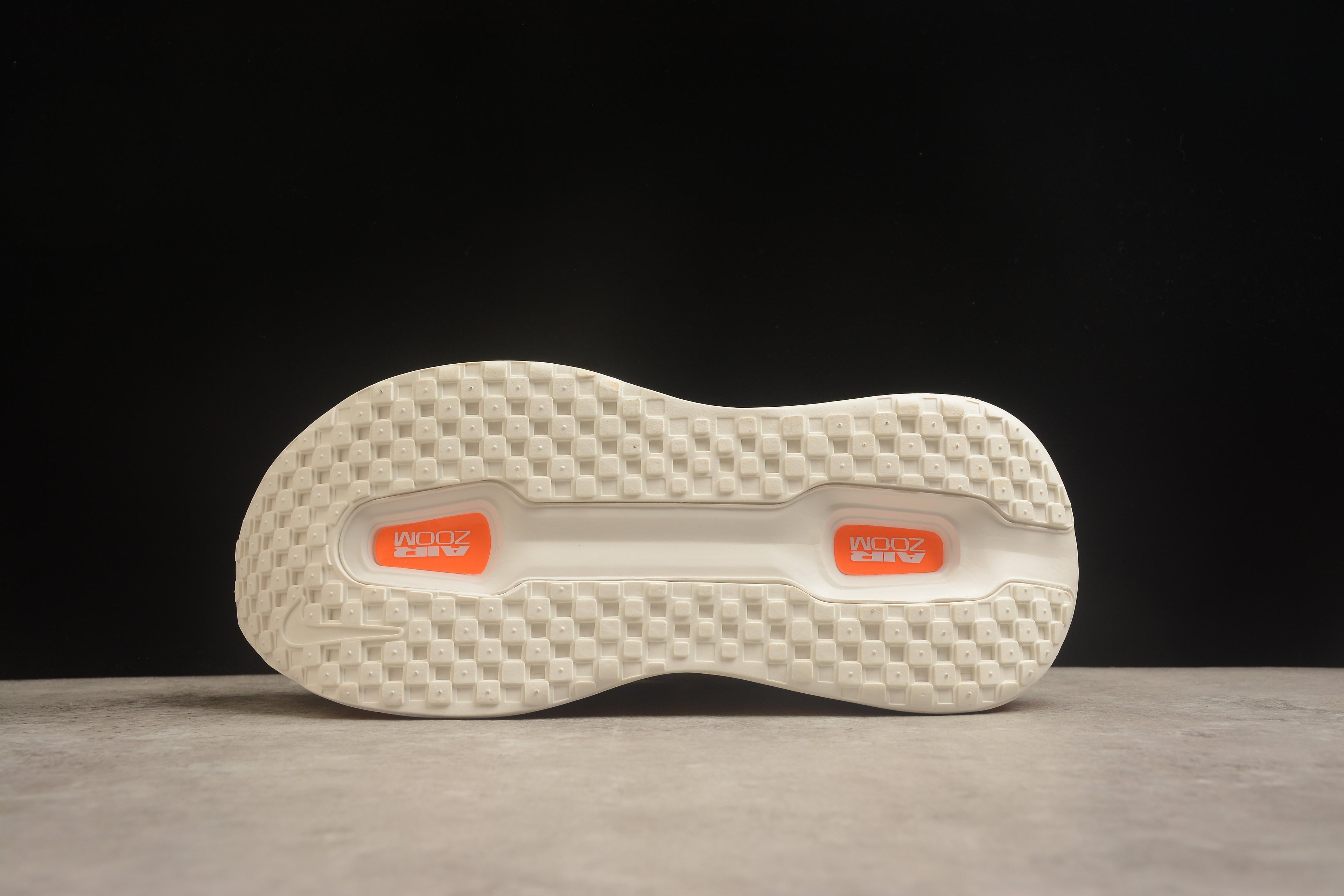 Nike Vomero 18 Running Shoes | Premium Cushioning | EU 36-45