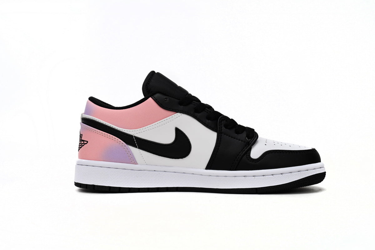 Nike Air Jordan 1 Retro Low Low-Top Sneakers