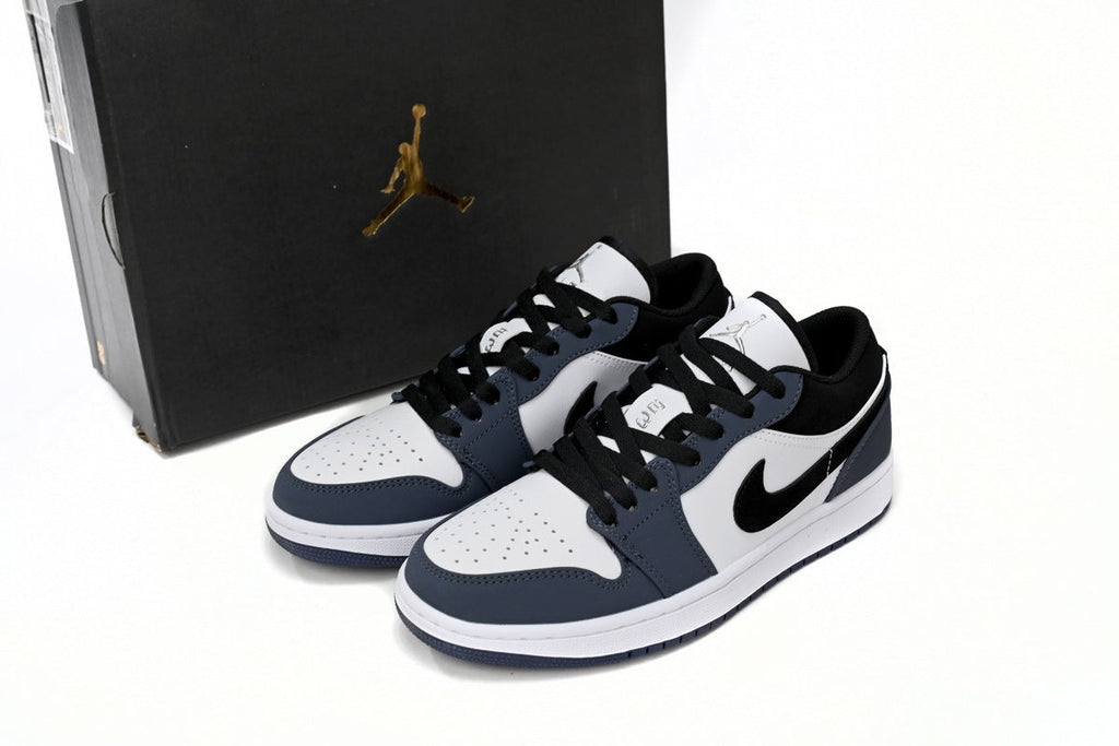 Nike Air Jordan 1 Retro Low Low-Top Sneakers