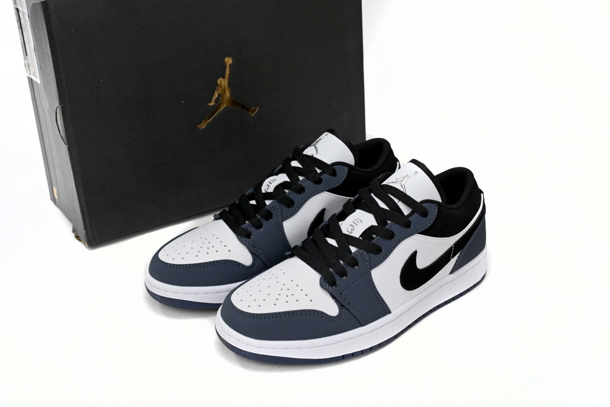 Nike Air Jordan 1 Retro Low Low-Top Sneakers