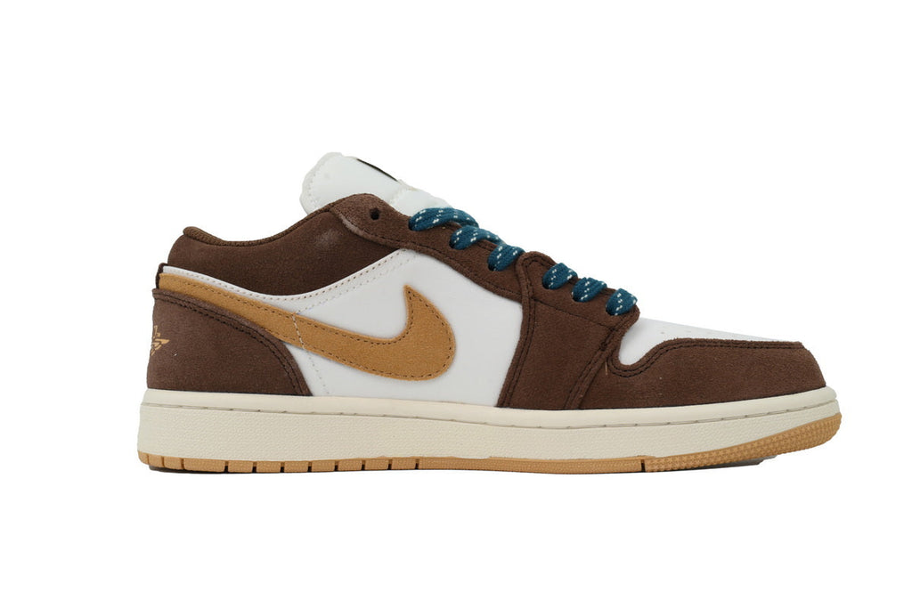 Nike Air Jordan 1 Retro Low Low-Top Sneakers