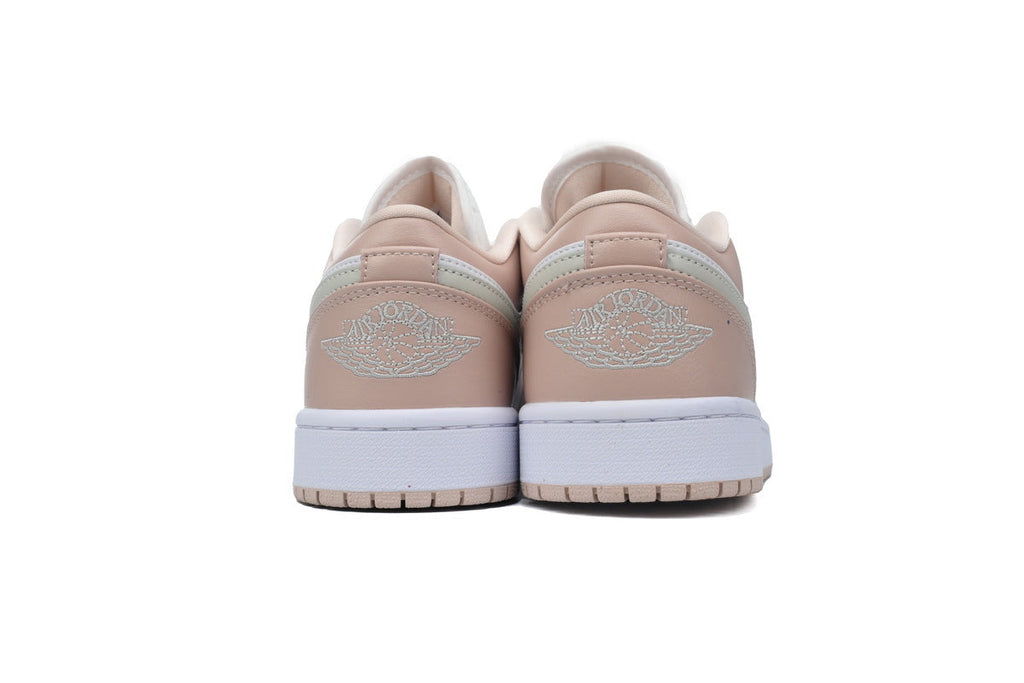 Nike Air Jordan 1 Retro Low Low-Top Sneakers
